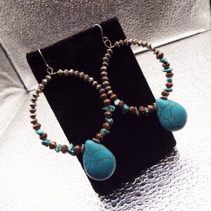 TURQUOISE HOWLITE TEARDROP CHUNKS & BEADS LARGE HOOP PIERCED EARRINGS 56
